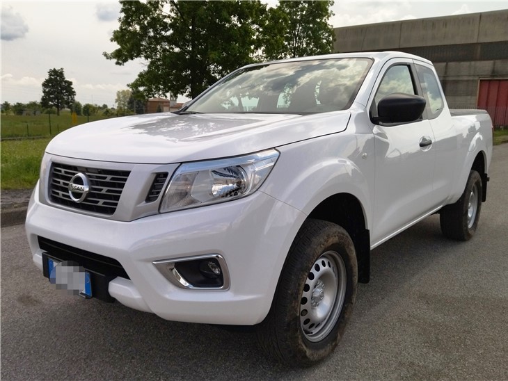 Pick-Up Nissan Navara Mono Cabina