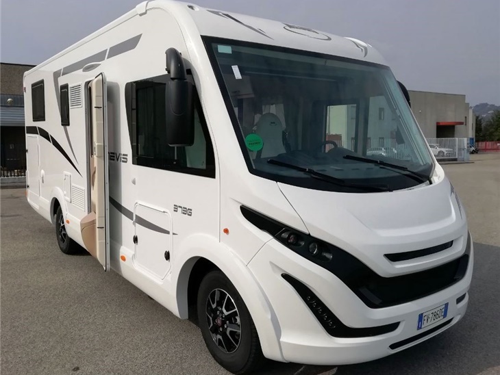 Camper 5 posti Mc Louis Nevis Motorhome 373 G