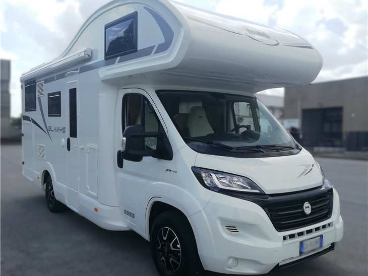 Camper 6 posti Mc Louis 326G