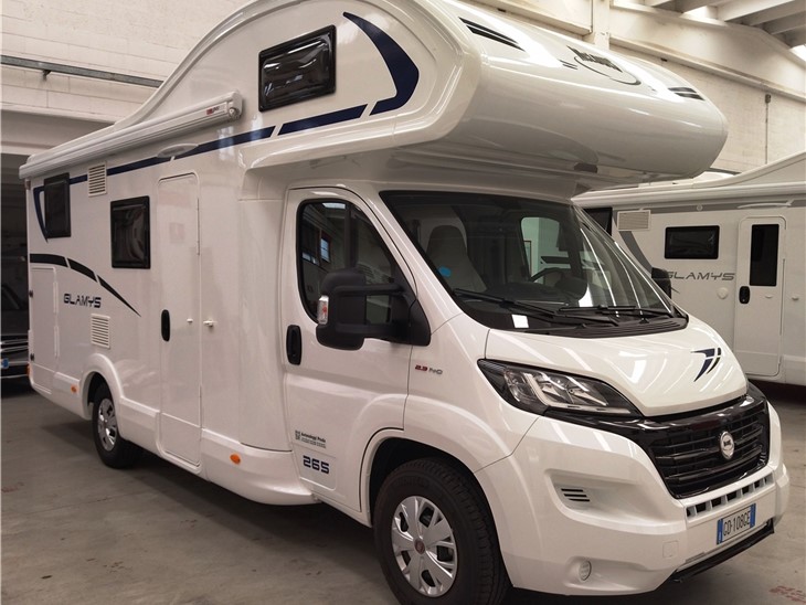 Camper 5 posti Mc Louis Glamys 265