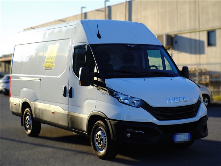 Iveco Daily Passo Medio